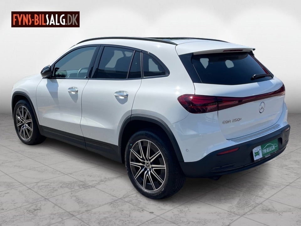 Mercedes EQA250+ Electric Art 5d