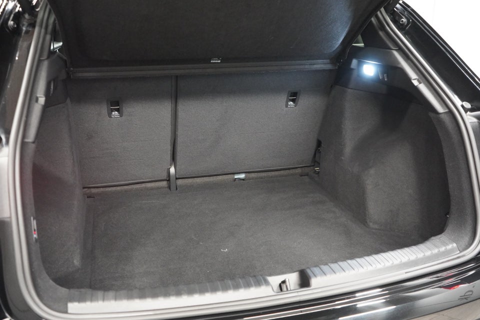 Audi Q4 e-tron 45 S-line 5d