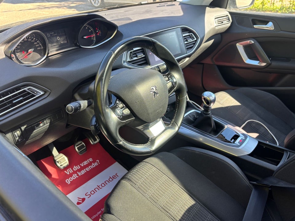 Peugeot 308 1,2 e-THP 130 Allure Sky SW 5d