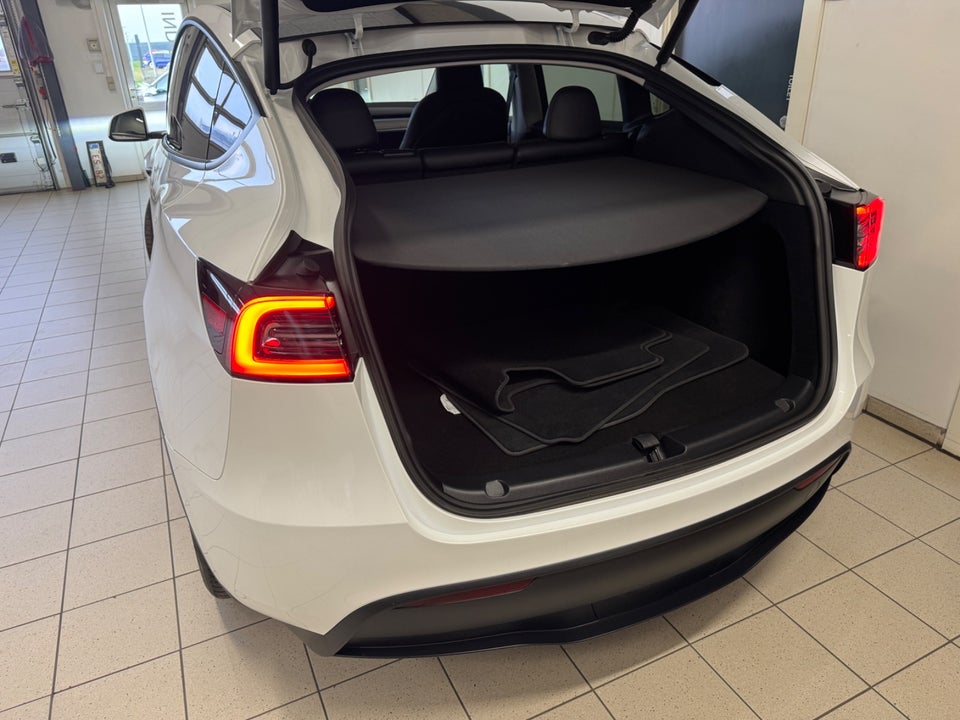 Tesla Model Y Long Range RWD 5d