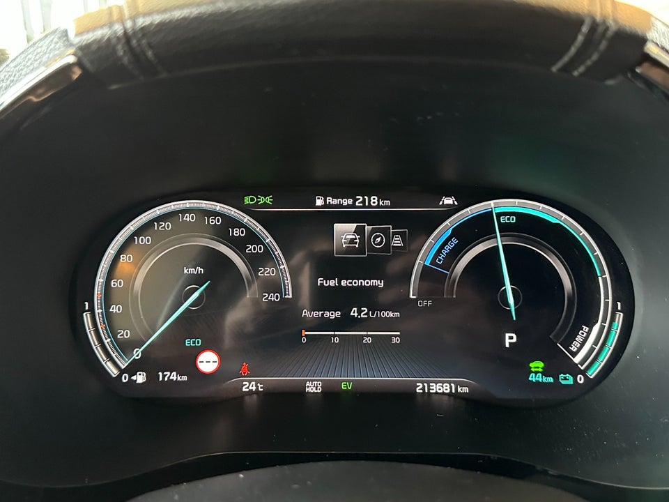 Kia XCeed 1,6 PHEV Upgrade DCT 5d