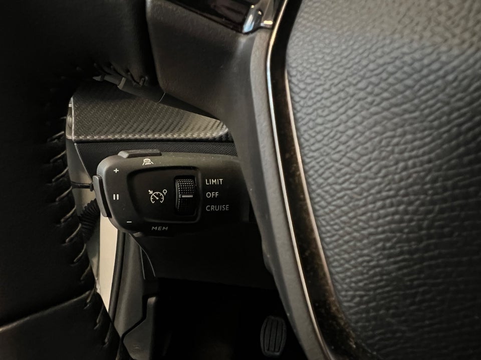 Peugeot 208 1,2 PureTech 100 Supreme Sport 5d
