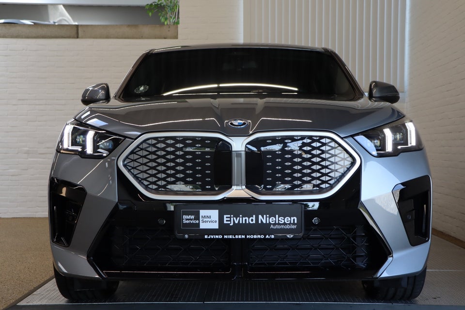 BMW iX2 eDrive20 M-Sport Premium 5d