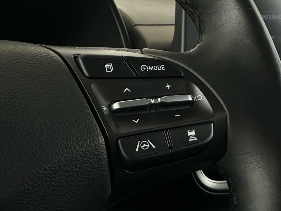 Hyundai Kona 39 EV Essential 5d