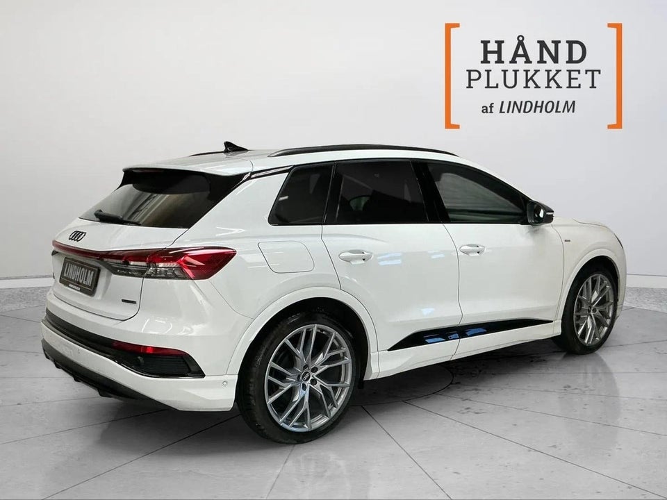 Audi Q4 e-tron 50 S-line quattro 5d