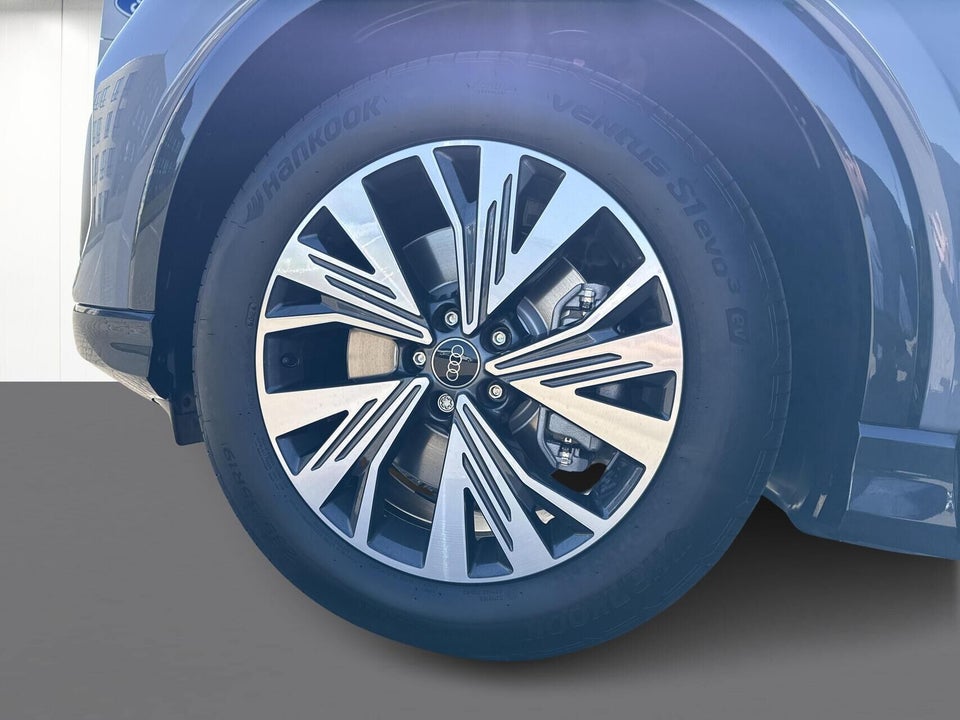 Audi Q4 e-tron 45 Progress quattro 5d