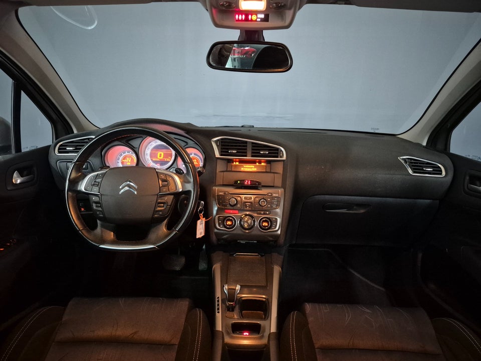 Citroën C4 1,6 e-HDi 112 Seduction E6G 5d