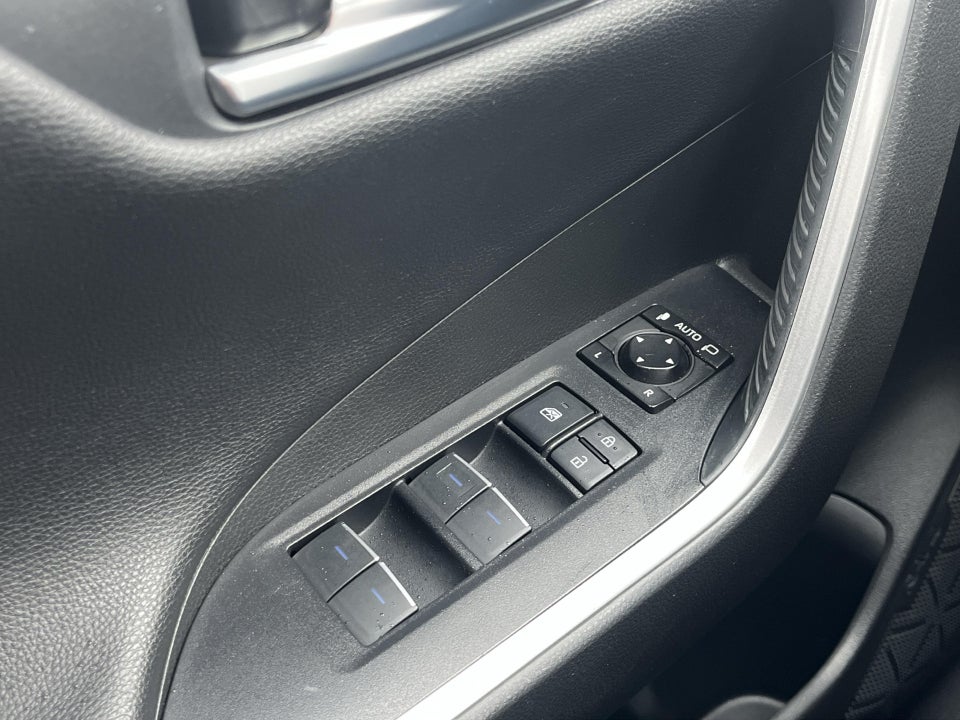 Toyota RAV4 2,5 Plug-in Hybrid H3 Premium AWD-i 5d