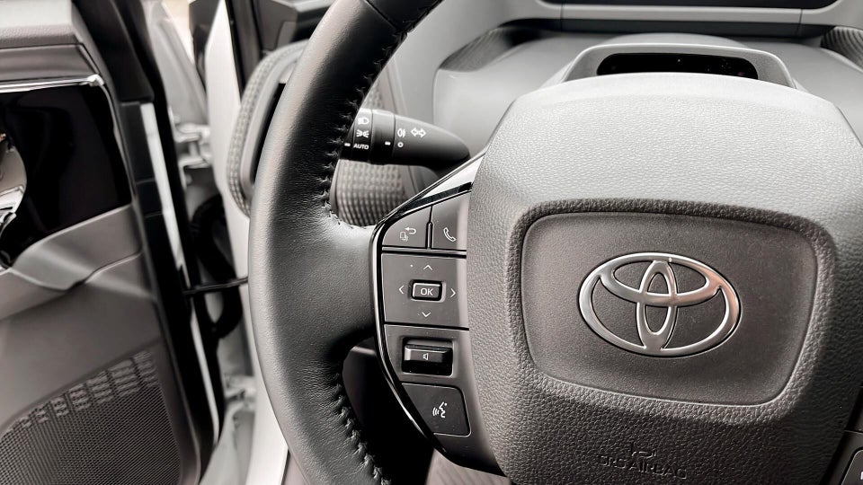 Toyota bZ4X Active 5d