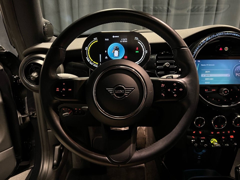 MINI Cooper SE Edition Premium Plus 3d