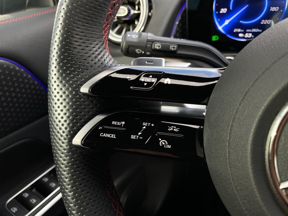 Mercedes EQB250+ AMG Line 5d