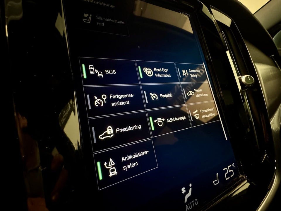 Volvo V90 2,0 T5 254 Momentum aut. 5d