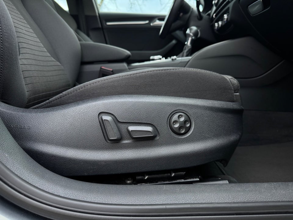 Audi A3 1,4 e-tron Sport Sportback S-tr. 5d