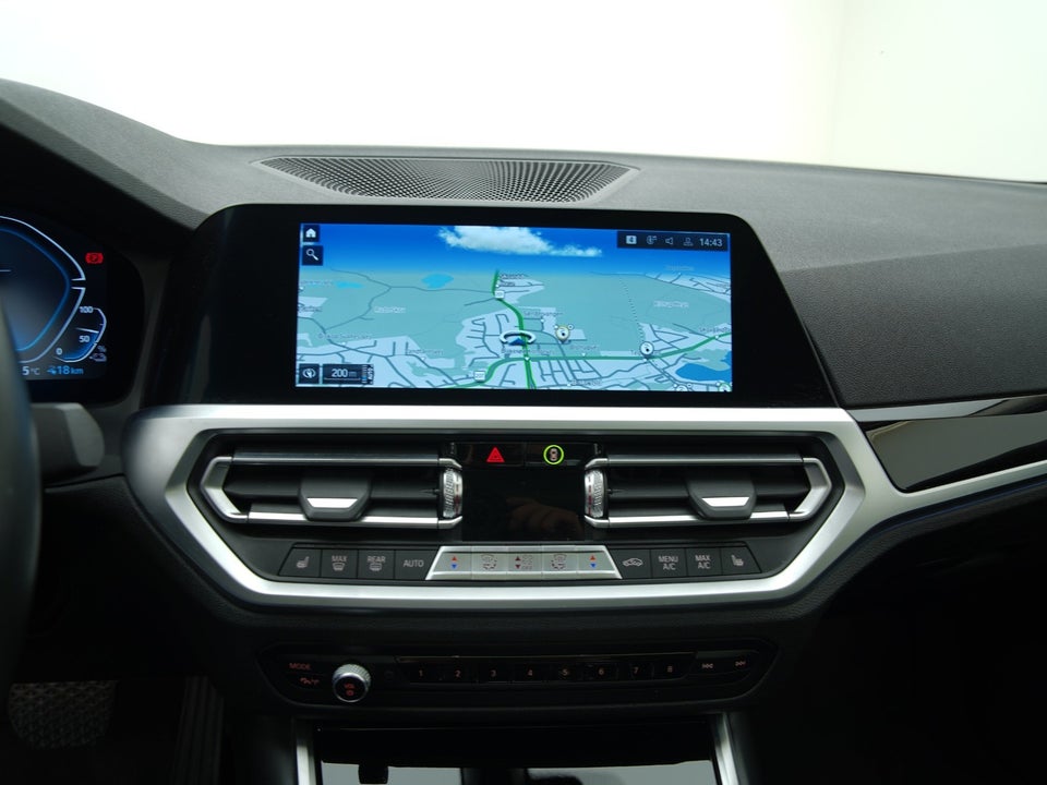 BMW 330e 2,0 Sport Line aut. 4d