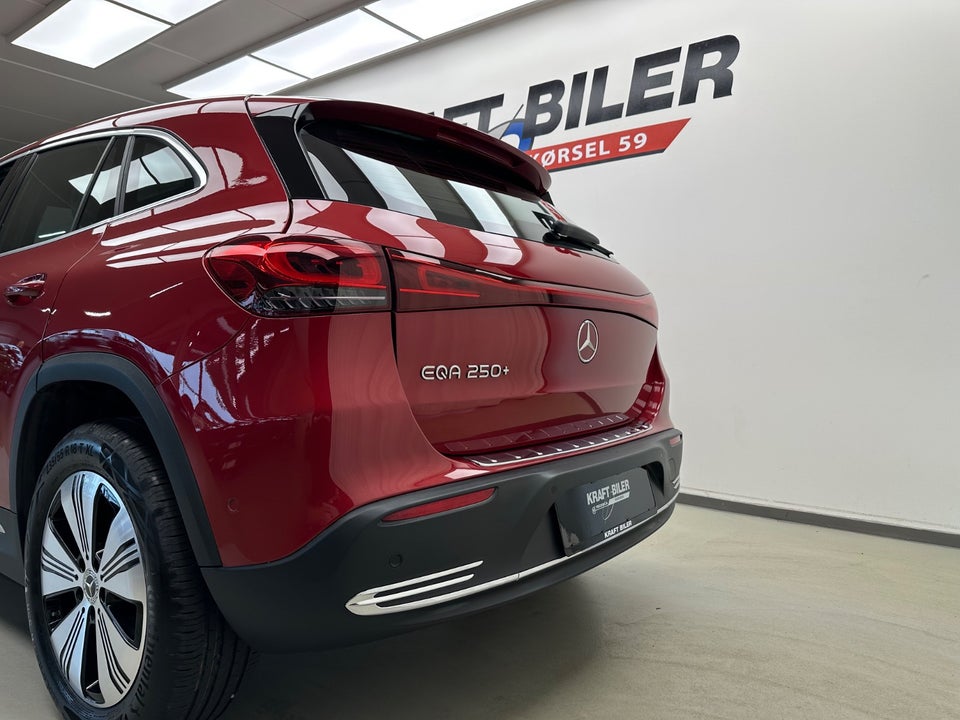 Mercedes EQA250+ 5d