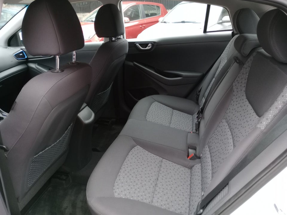 Hyundai Ioniq 1,6 HEV Trend DCT 5d