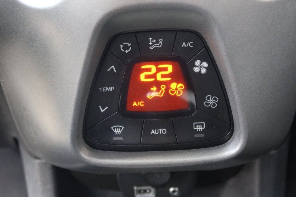 Toyota Aygo 1,0 VVT-i x-sky x-shift 5d