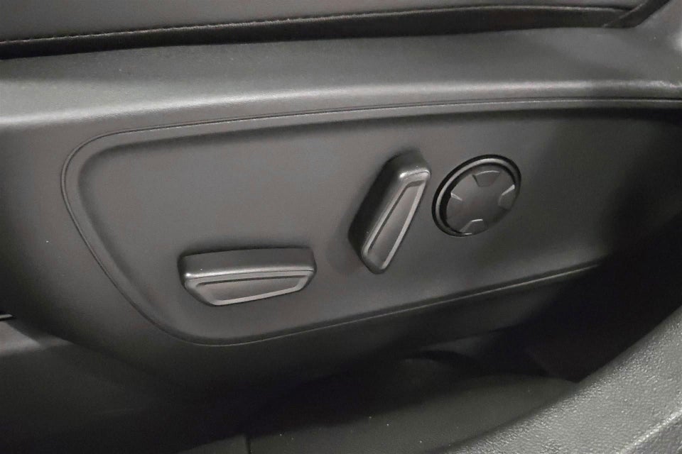 Ford Kuga 2,5 PHEV Active X CVT Van 5d