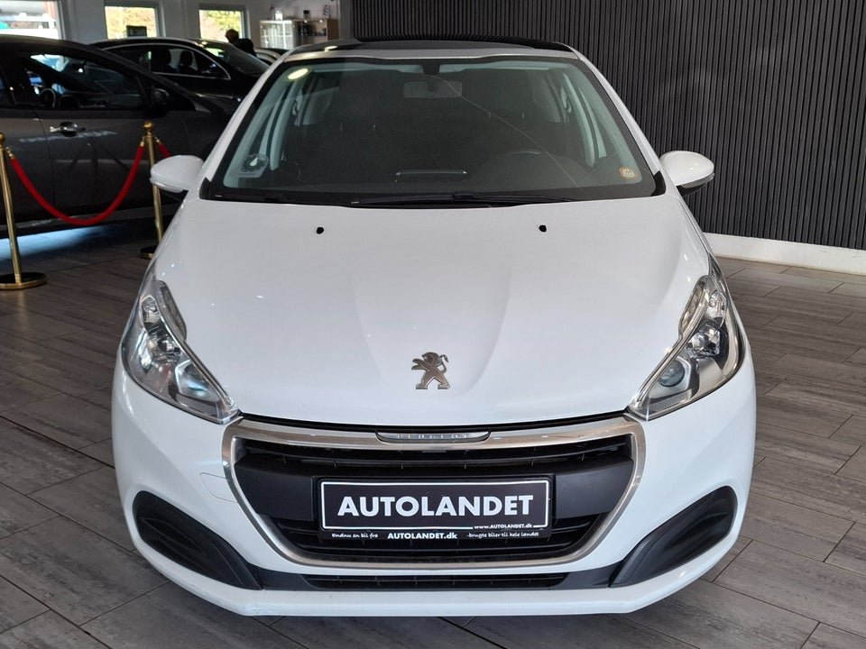 Peugeot 208 1,6 BlueHDi 100 Chili Sky 5d