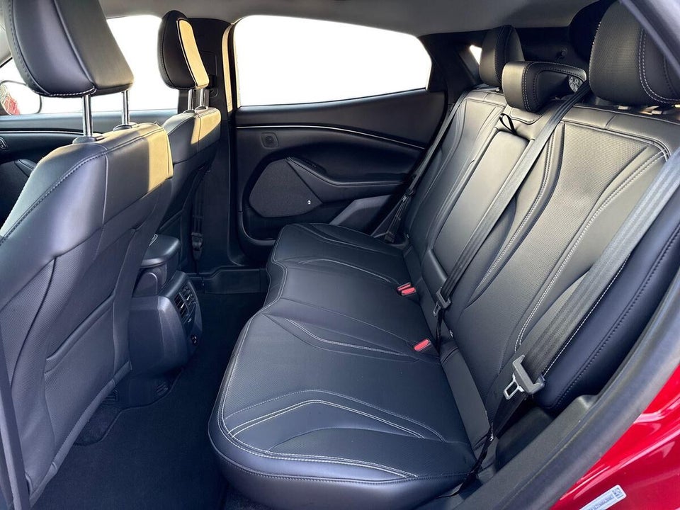 Ford Mustang Mach-E 98 Extended Range 5d