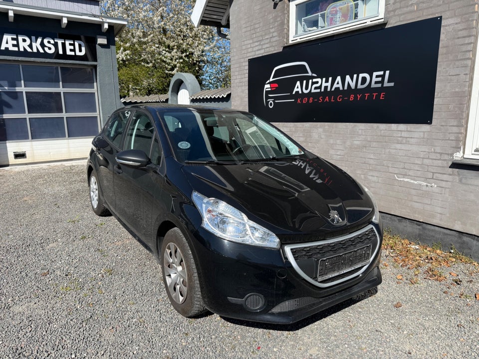 Peugeot 208 1,0 VTi Active 5d