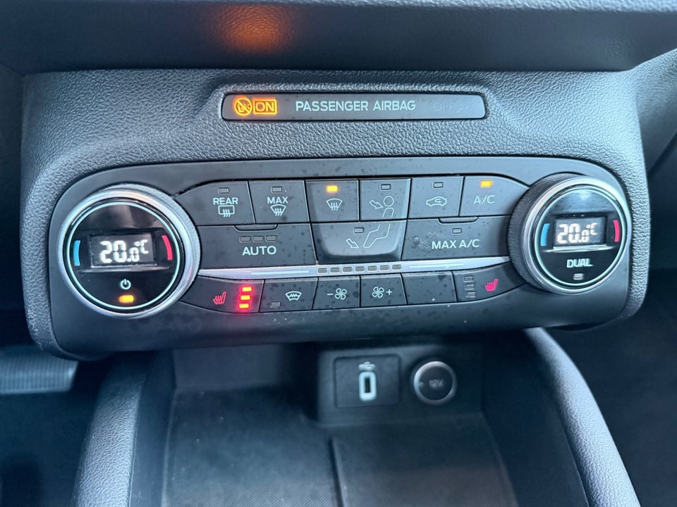 Ford Focus 1,5 EcoBlue Titanium Business stc. aut. 5d