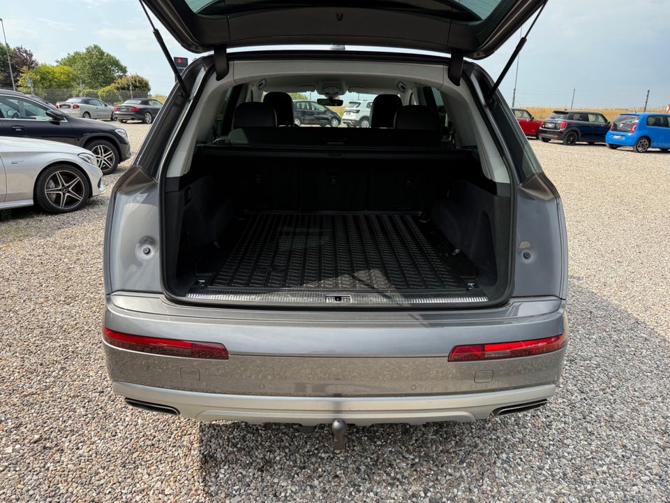 Audi Q7 3,0 TDi 272 quattro Tiptr. 5d