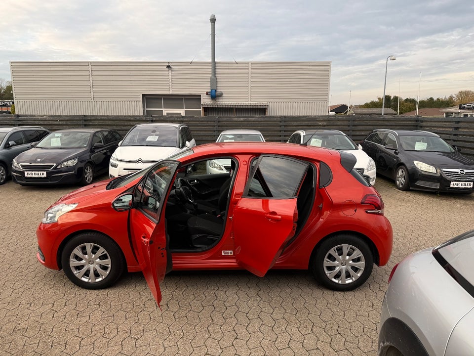 Peugeot 208 1,2 PureTech 82 Style 5d