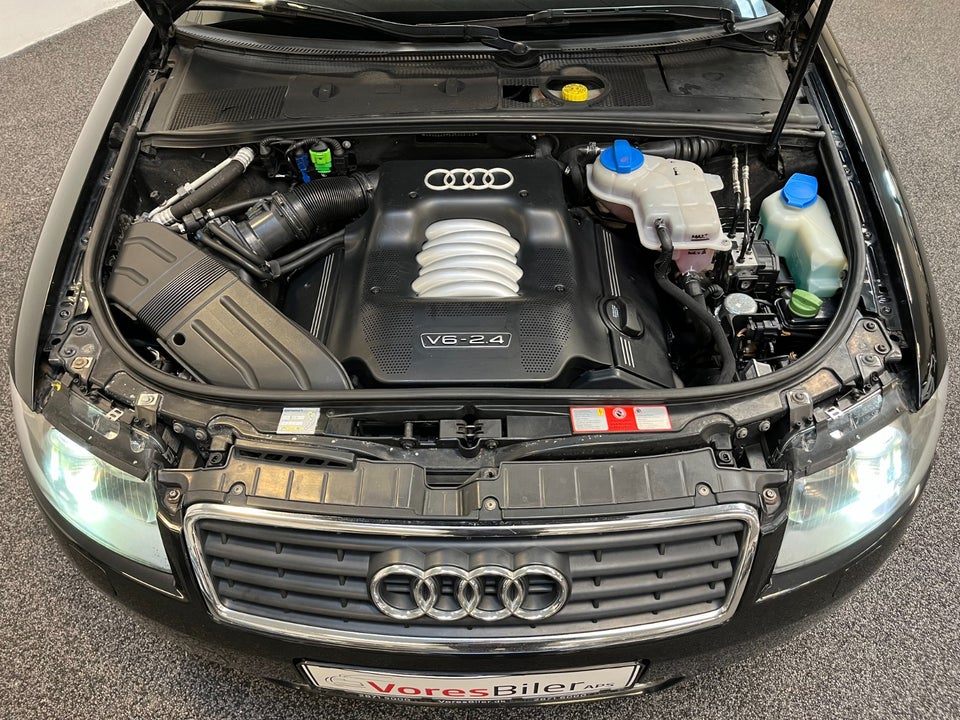 Audi A4 2,4 V6 Cabriolet Multitr. 2d