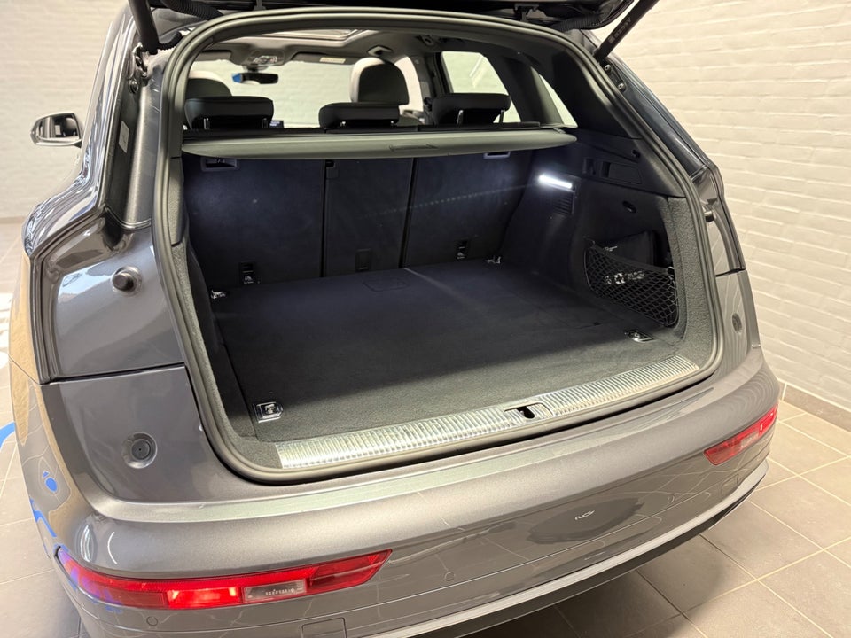 Audi Q5 50 TFSi e S-line quattro S-tr. 5d