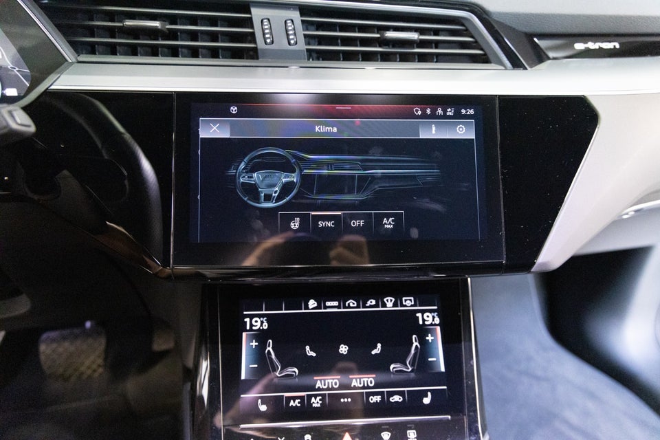Audi e-tron 55 S-line quattro 5d
