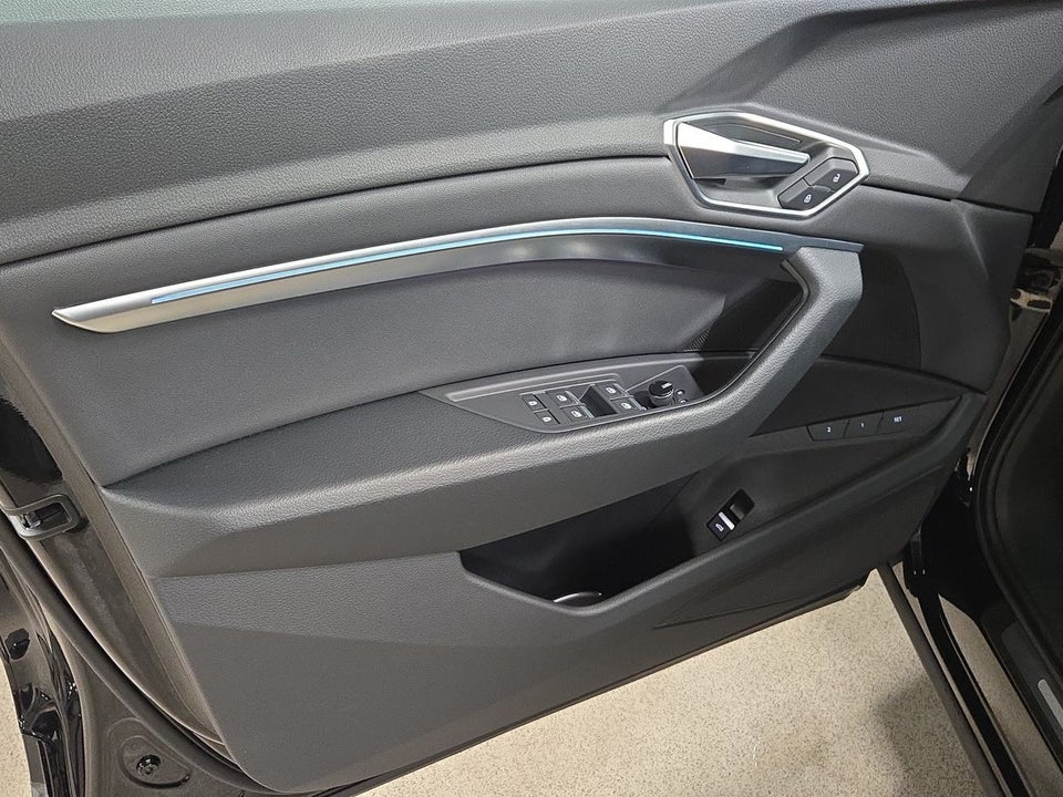 Audi e-tron 50 quattro 5d