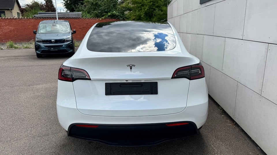 Tesla Model Y RWD 5d