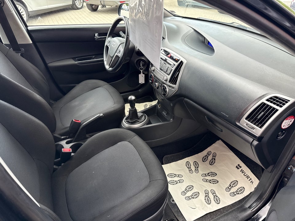 Hyundai i20 1,25 Classic XTR 5d