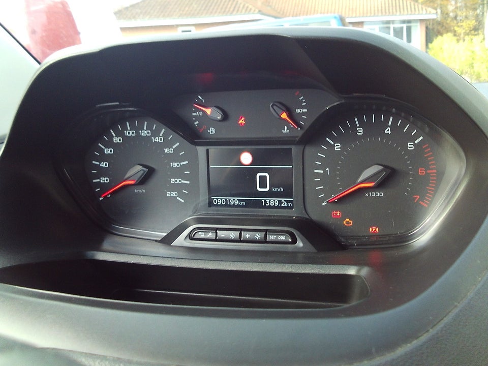 Peugeot Partner 1,5 BlueHDi 100 L1V1 Plus Van