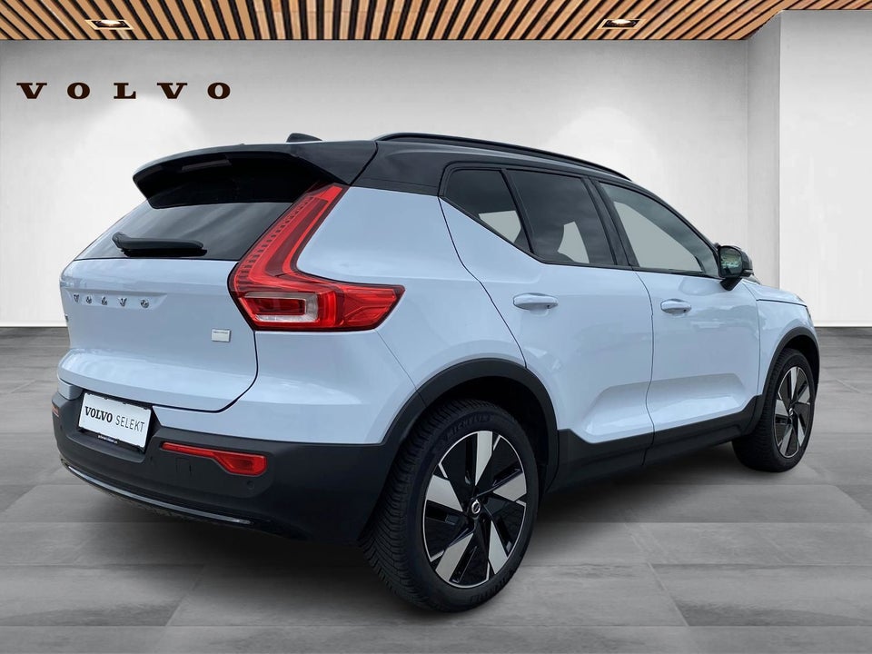 Volvo XC40 ReCharge Extended Range Plus 5d