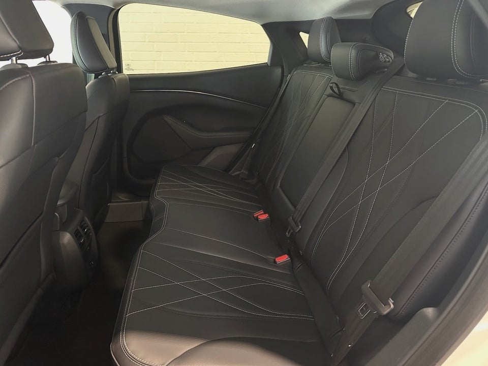 Ford Mustang Mach-E 68 Standard Range 5d