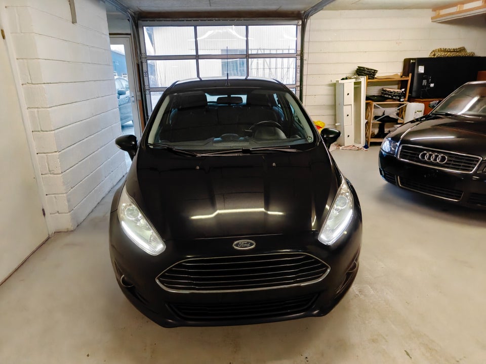 Ford Fiesta 1,6 TDCi 95 Titanium 5d