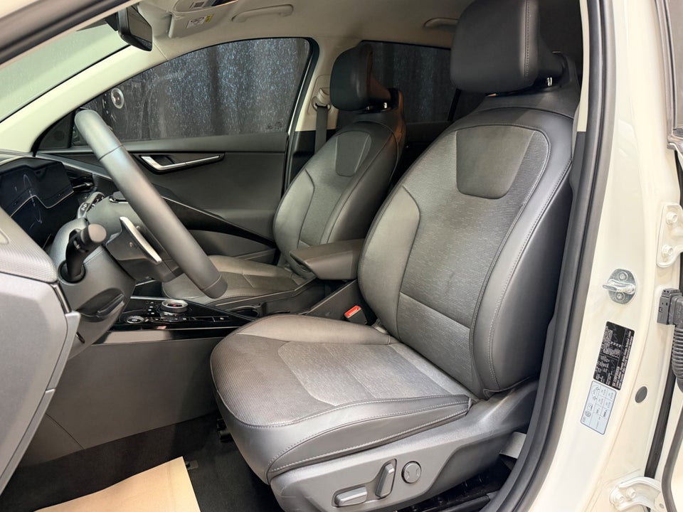 Kia Niro 64 EV Prestige 5d