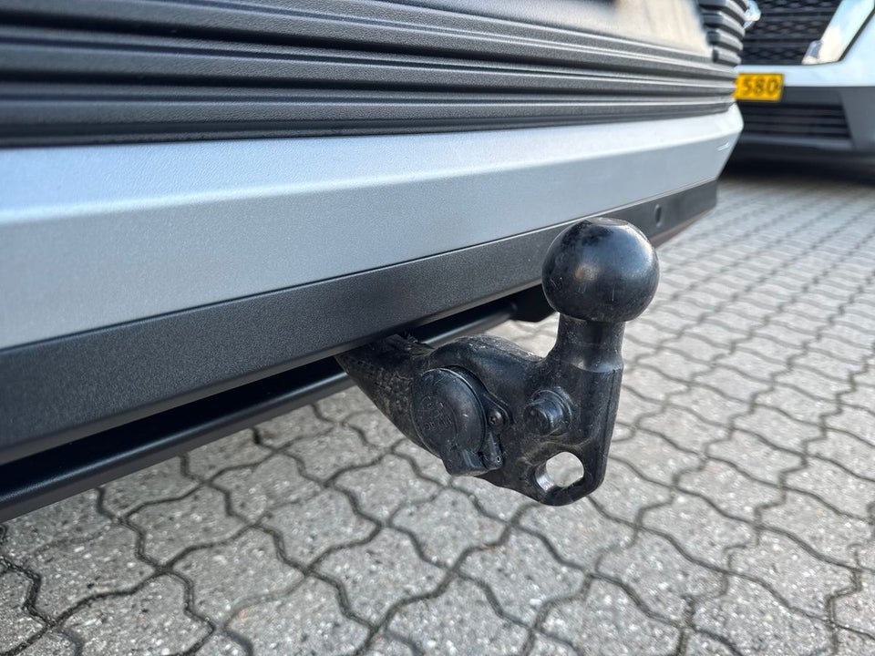 Ford Explorer 82 Premium Extended Range 5d