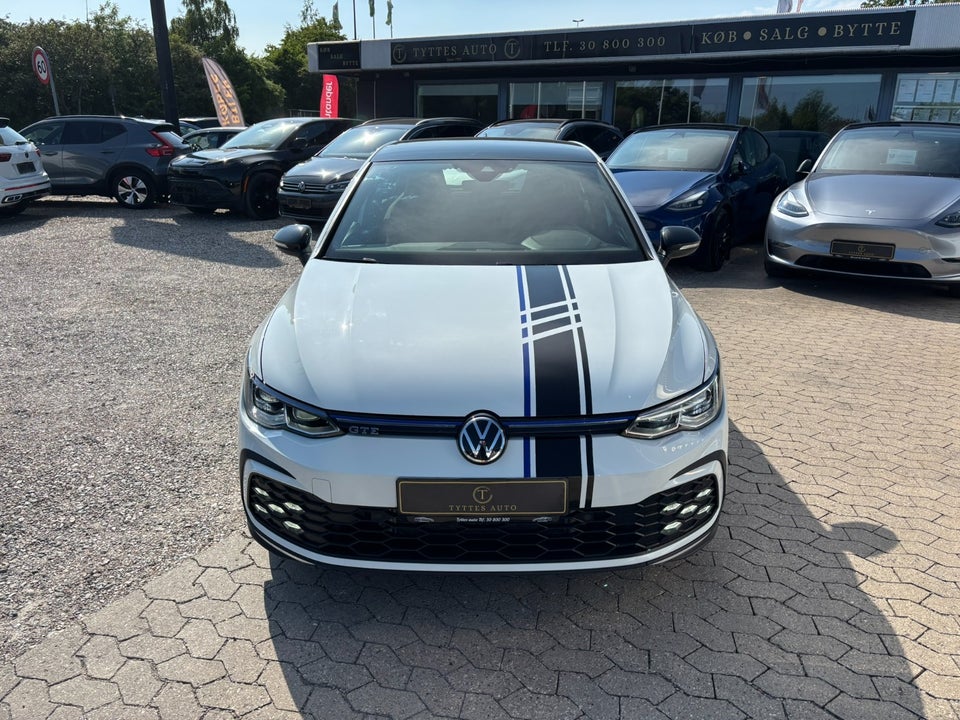VW Golf VIII 1,4 GTE DSG 5d