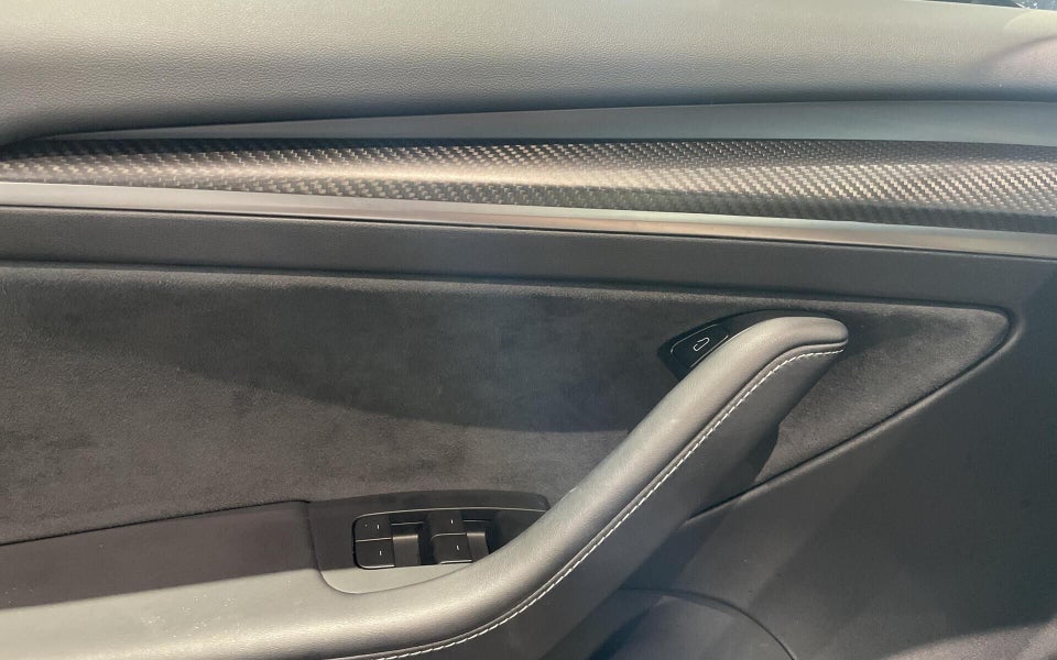 Tesla Model 3 Performance AWD 4d
