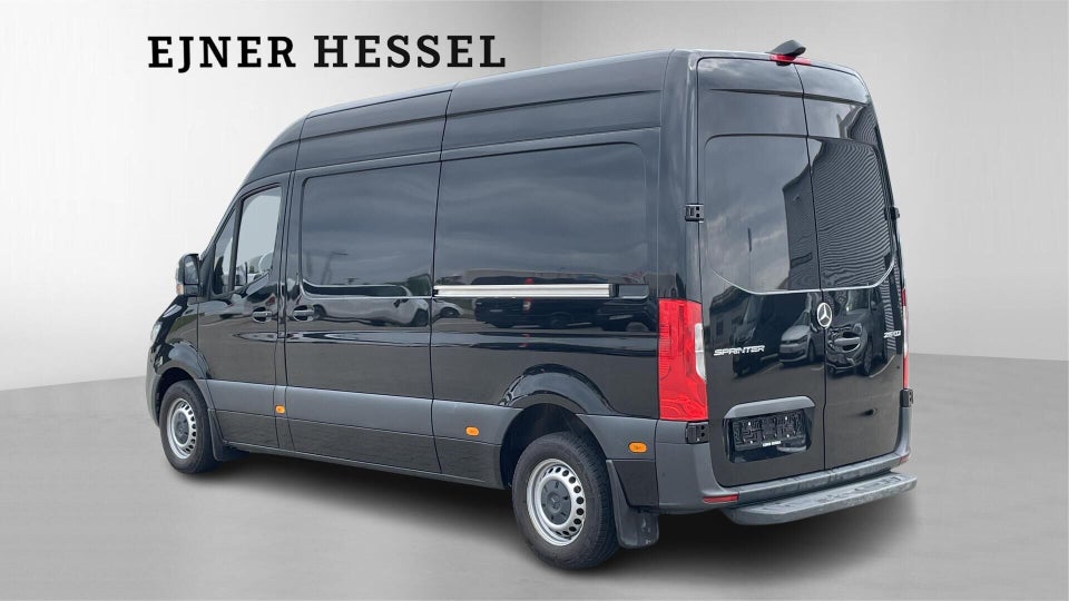Mercedes Sprinter 215 2,0 CDi A2 Kassevogn aut. FWD