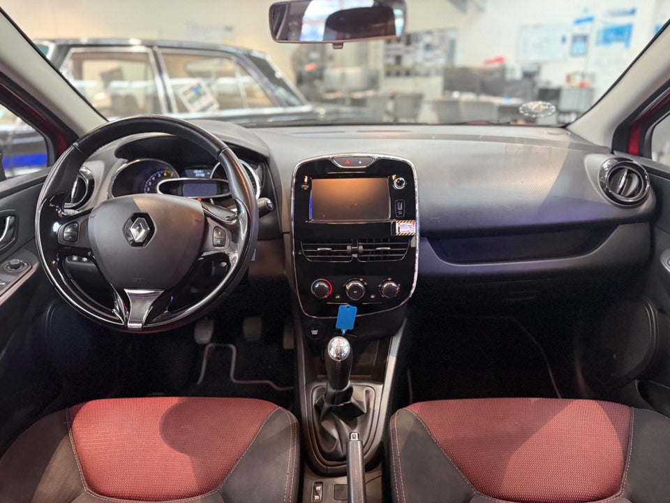 Renault Clio IV 0,9 TCe 90 Expression 5d