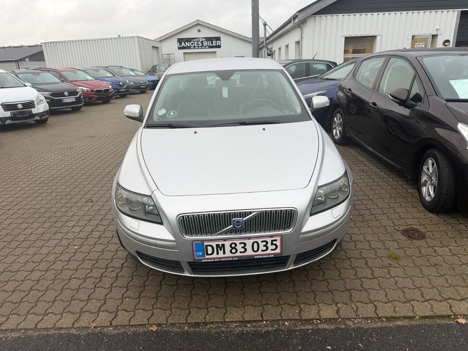 Volvo V50 2,4 Momentum aut. 5d