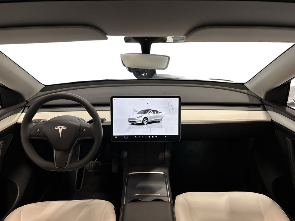 Tesla Model Y RWD 5d