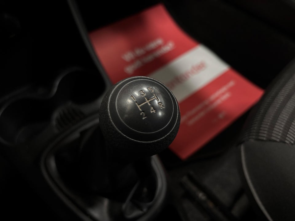 Peugeot 107 1,0 Champion Air 5d