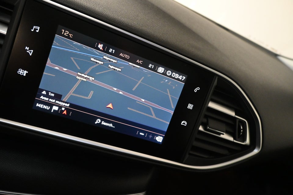 Peugeot 308 1,5 BlueHDi 130 Allure+ Sky SW 5d