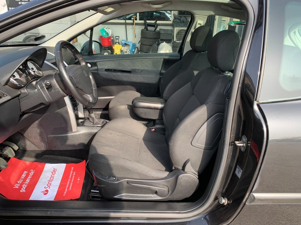 Peugeot 207 1,6 S16 3d