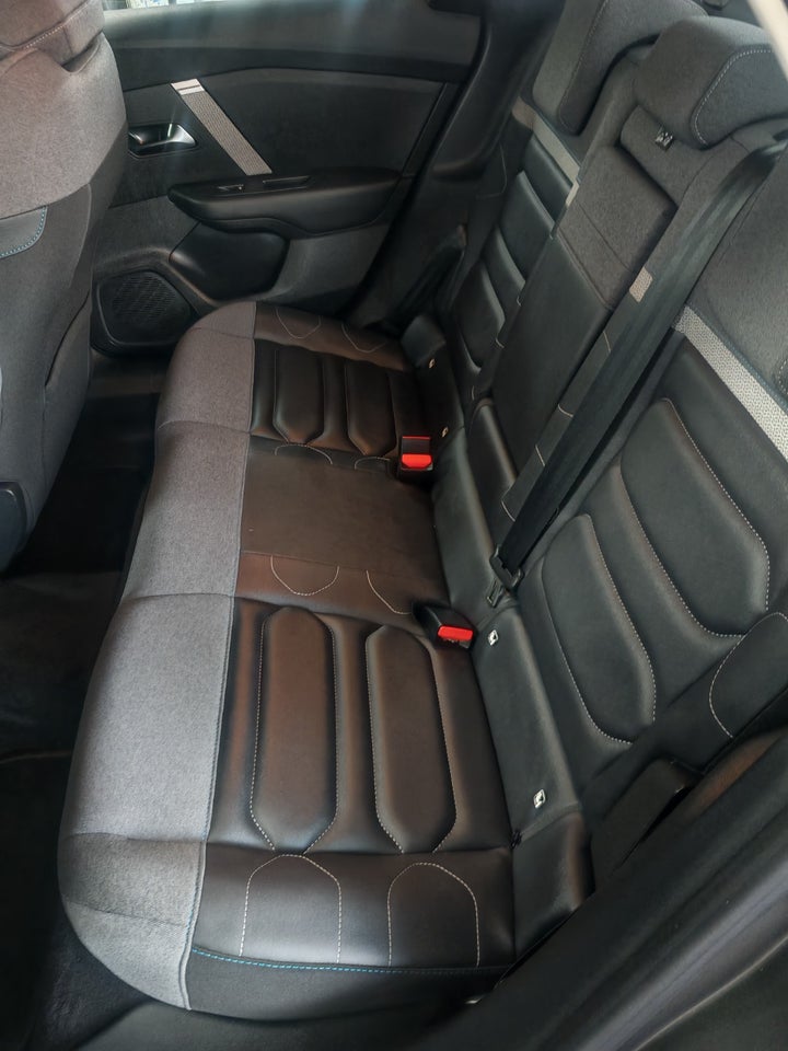 Citroën ë-C4 X 50 Max 4d